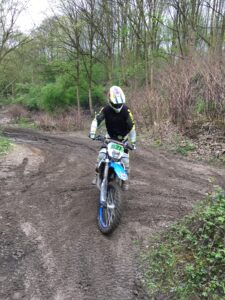 Foto 16.04.16, 15 45 41